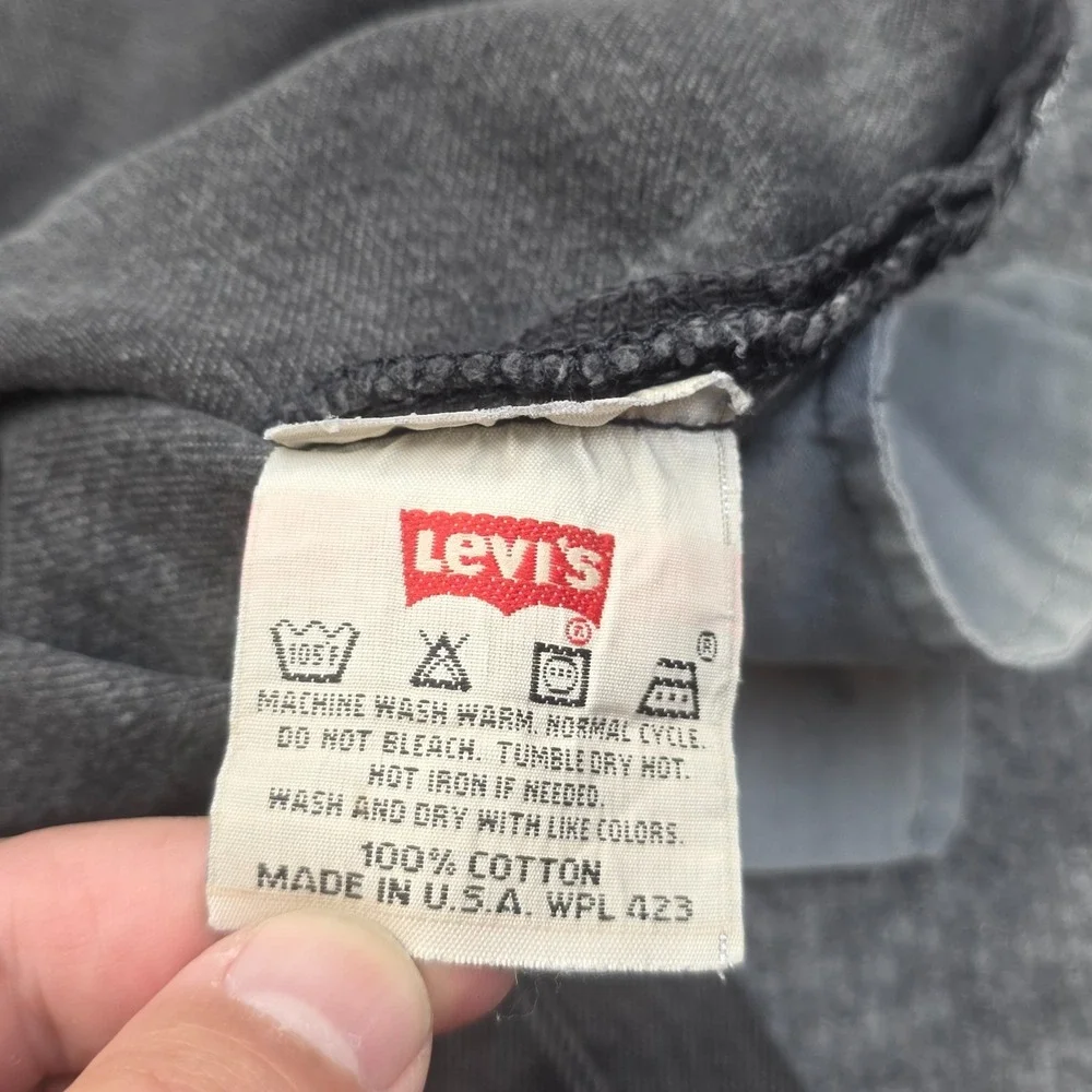 Vintage Levi's 501 Jeans Men's 32 x 30 (FITS 30 x 23) Black Splatter Raw Hem USA